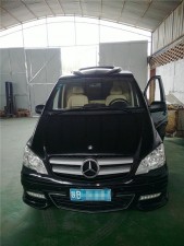 奔馳威霆商務(wù)車改裝