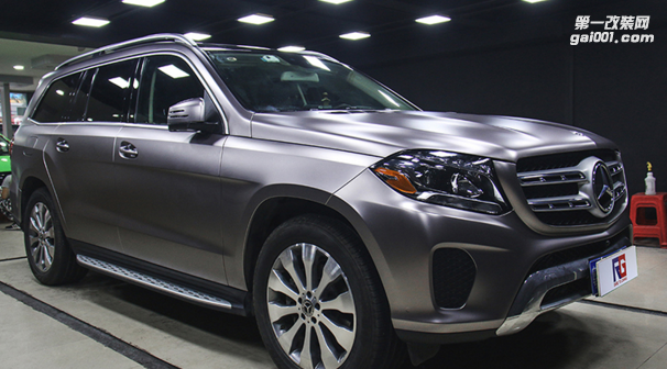 奔馳GLS450車身貼膜戰(zhàn)斗灰