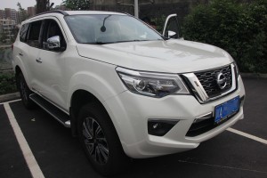 日產(chǎn)途達(dá)內(nèi)飾改裝 桃木內(nèi)飾 成都日產(chǎn)內(nèi)飾改裝店 通風(fēng)座椅改裝 電動座椅改裝