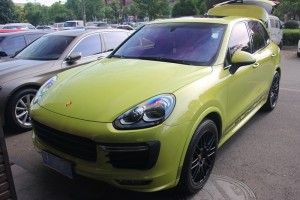 保時捷卡宴內(nèi)飾欣賞 成都汽車內(nèi)飾改裝店 成都車之綺內(nèi)飾改裝