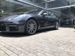 上門服務(wù)#  恭喜 提新車 換全新套件21寸，完工！