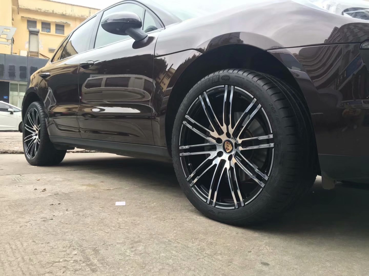 保時捷， Macan 換 私人定制鍛造 21寸 完工！