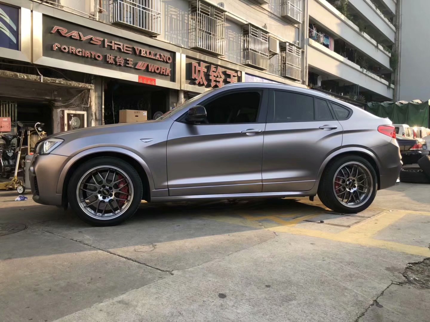 寶馬 X4 ，換 BBS RS-GT 20寸 ，完工！