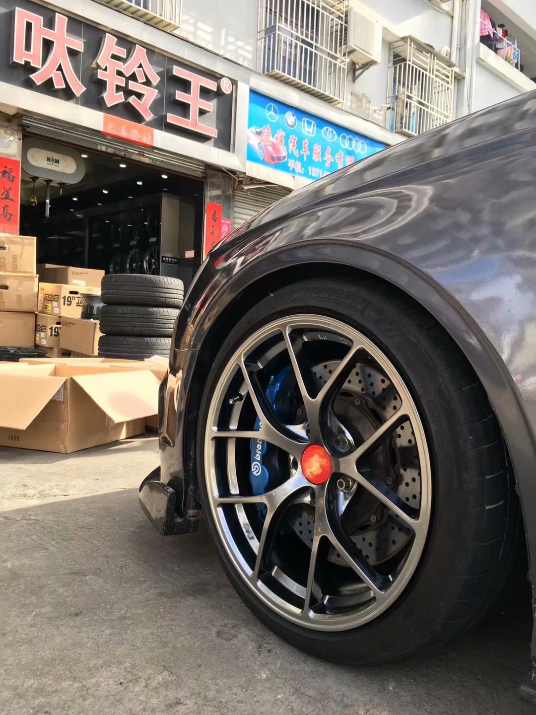 奧迪， 換 私人定制鍛造 18寸 完工！