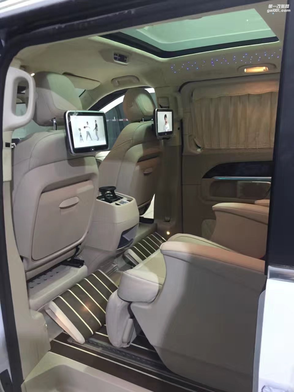 v260內(nèi)飾電動(dòng)航空座椅改裝