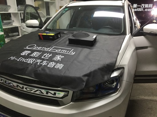 常州專業(yè)汽車音響改裝升級長安CS75音響改裝升級歌劇世家
