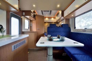 說走就走的旅行，說停就停的欣賞——房車生活