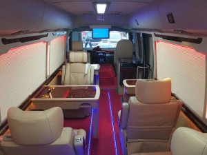 宇通T7客車改裝