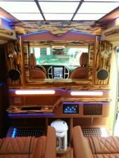 奔馳威霆內(nèi)飾大改與眾不同享受精裝風格