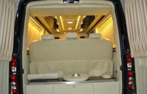 斯賓特內(nèi)飾豪華升級