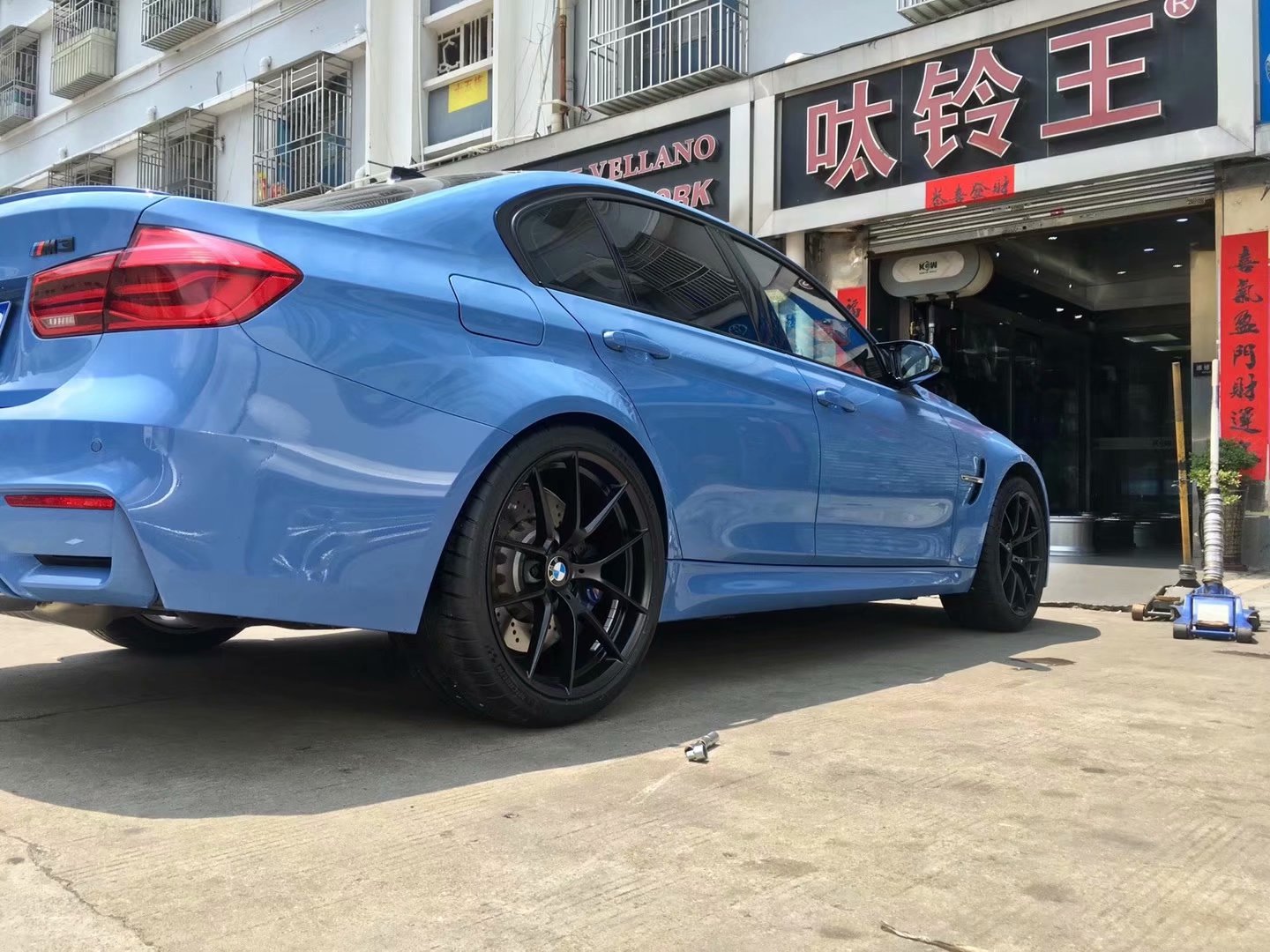 寶馬，換原裝M4CS版 前 19 后 20寸完工！