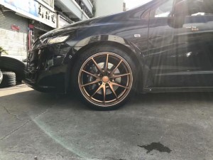奧德賽，換 19寸 RAYS G25 完工！