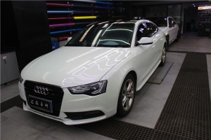 長沙汽車改色貼膜實體店奧迪整車貼膜進口禿鷹白變粉改色膜