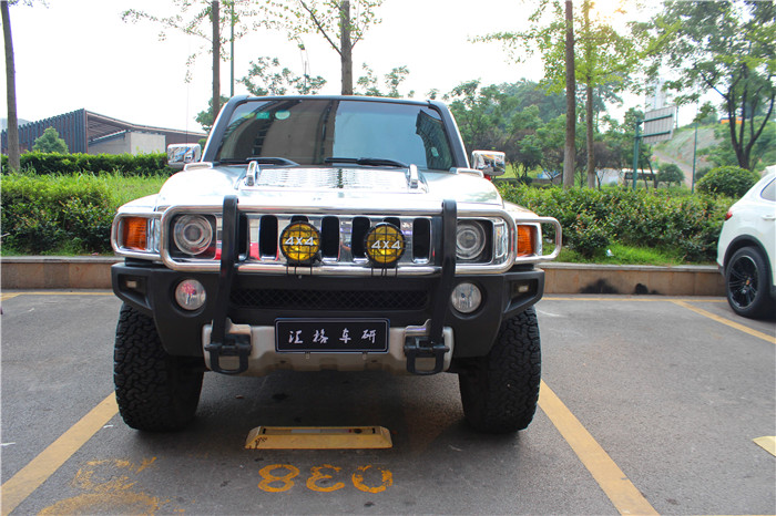 長沙汽車貼膜實(shí)體店 悍馬改色電鍍膜 鏡面電鍍銀 車身個(gè)性拉花