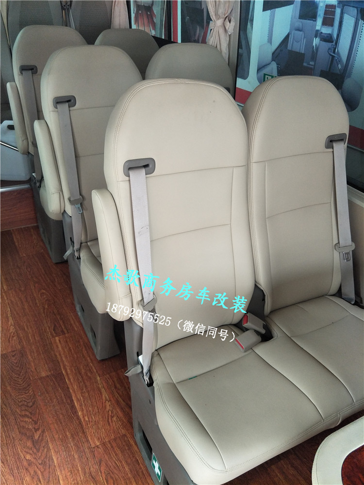 西安中巴車改裝，宇通中巴車商務(wù)內(nèi)飾定制改裝升級！