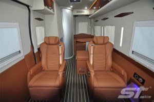 北京上汽大通V80房車個性改裝定制