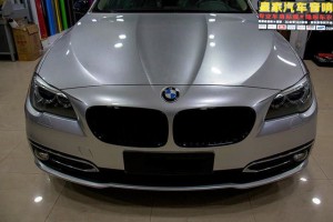 寶馬525車身改色糖果銀——郴州市皇家音響