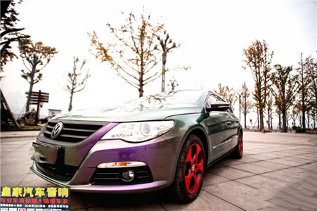 大眾CC車(chē)身改色貼膜紫色變色龍+輪轂噴膜紅色——郴州市皇家音響