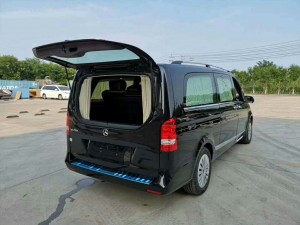 奔馳V250商務(wù)車改裝