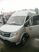 東風(fēng)御風(fēng)長(zhǎng)軸高頂房車(chē)