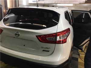 青州汽車貼膜 尼桑新逍客施工全車舒熱佳太陽膜 青州佳迅美車