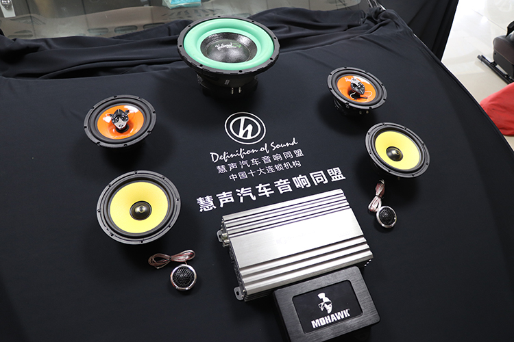 烏魯木齊馬自達(dá)CX-4音響改裝作業(yè)升級(jí)過程，全車隔音降噪工程