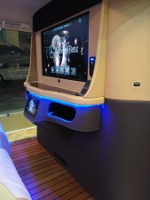 深圳星馳汽車改裝廠正式上線