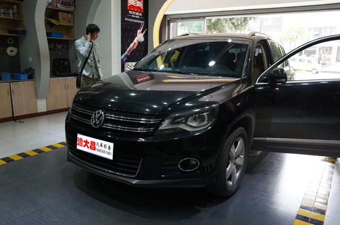 重慶大眾途觀(guān)汽車(chē)音響改裝丹拿S242和德國(guó)零點(diǎn)功放 重慶渝大昌