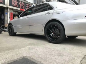 皇冠，裝 19寸 G25 kk色，完工