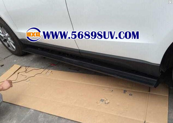 奧迪Q5電動踏板，奧迪Q5L電動踏板提高上下車的舒適度