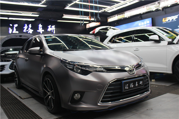 長(zhǎng)沙車身貼膜 豐田雷凌全車改色電光棕灰 美國Teckwrap改色膜