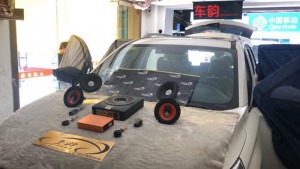 車(chē)隨意改，揭陽(yáng)傳祺GS4改裝德國(guó)彩虹汽車(chē)音響喇叭大白鯊隔音汕頭車(chē)韻汽車(chē)音響店