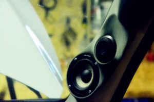 唐山汽車(chē)音響改裝 本田雅閣改裝法國(guó)勁浪P165F3三分頻，享清純之音