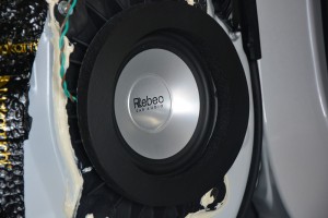 漢蘭達(dá)汽車音響改裝雷貝琴“網(wǎng)紅三分頻”唐山博納音響