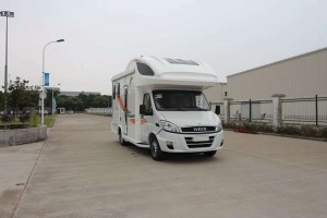依維柯C型房車內(nèi)飾改裝
