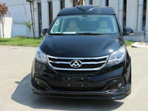 大通G10高頂商務(wù)車內(nèi)飾航空座椅改裝