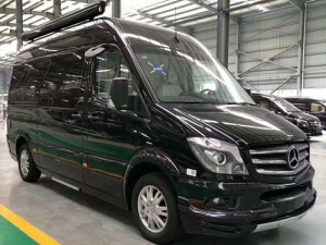 奔馳凌特房車內(nèi)飾改裝