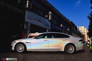 捷豹XFL貼膜改色雷電閃白