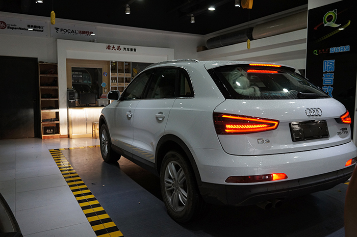 重慶汽車(chē)音響改裝哪家專(zhuān)業(yè)？重慶渝大昌奧迪Q3汽車(chē)音響改裝德國(guó)零點(diǎn) 全車(chē)安博士隔音降噪