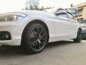 4S 提車(chē)，換輪轂！完工！ 寶馬，換 BBS ? RIA 18寸。