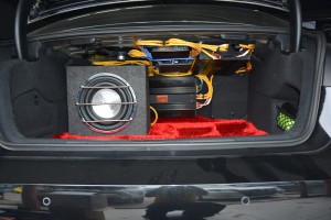 鑒賞級(jí)音質(zhì)唐山博納奧迪A6L汽車音響改裝丹拿342三分頻