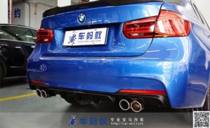 寶馬3系F35改裝升級(jí)M3款四出排氣與刀鋒后擾流