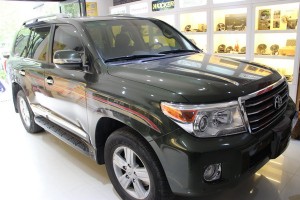 慈溪豐田陸地巡洋艦汽車音響改裝黃金聲學GR165作業(yè)