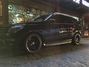 奔馳ML350輪轂輪胎改裝升級(jí)