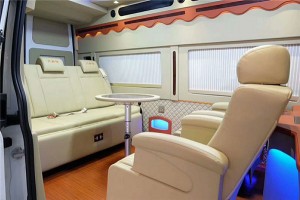 全順商務(wù)車內(nèi)飾