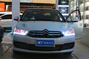 成都改車(chē)燈哪家服務(wù)好，價(jià)格怎么樣世嘉C4L成都改燈氙氣燈LED透鏡海拉