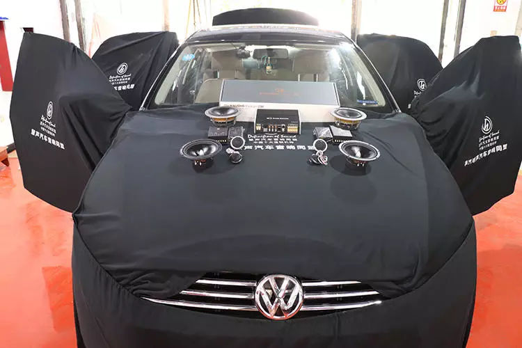 西寧麗聲大眾寶來汽車音響改裝升級,黃金聲學(xué)