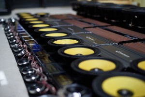 想要獲得得高品質(zhì)的汽車音響音質(zhì)?音響改裝店與車主必知