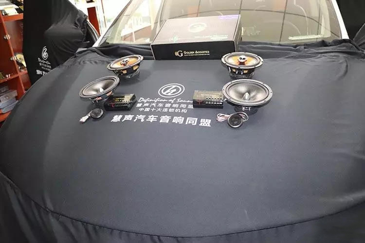分享！汽車音響改裝，寧波慈溪起亞智跑汽車音響專業(yè)改裝升級黃金聲學、GT隔