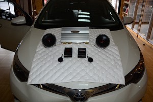 東莞長安慧聲音響改裝店、豐田雷凌車升級黃金聲學、浪漫到飛起